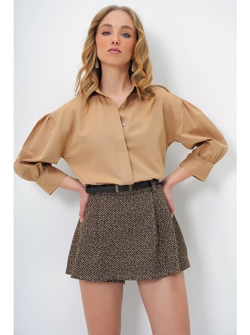 trendyol Bluse in Hellbraun