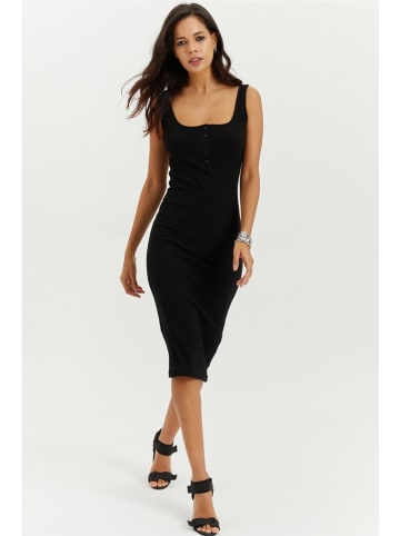 trendyol Kleid in Schwarz