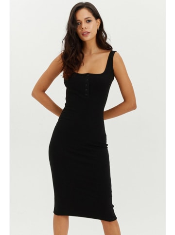 trendyol Kleid in Schwarz