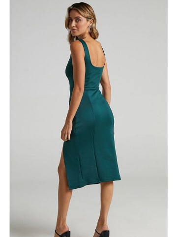 trendyol Kleid in Dunkelgrün