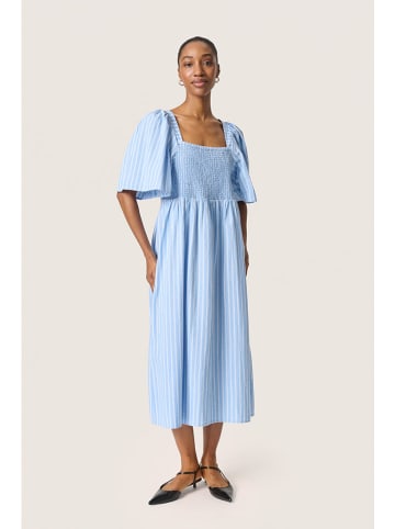 Soaked in Luxury Jurk "Anvitte" lichtblauw