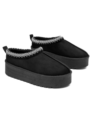 C'M Boots in Schwarz