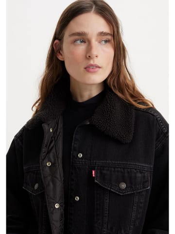 Levi's Płaszcz dżinsowy w kolorze czarnym