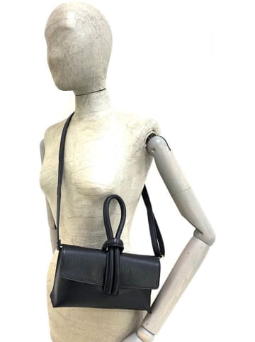 Marlon Leder-Henkeltasche "Michelle" in Schwarz - (B)23 x (H)13 x (T)6 cm