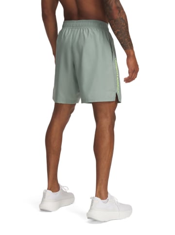 Under Armour Szorty sportowe w kolorze zielonym