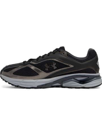 Under Armour Leder-Laufschuhe in Schwarz