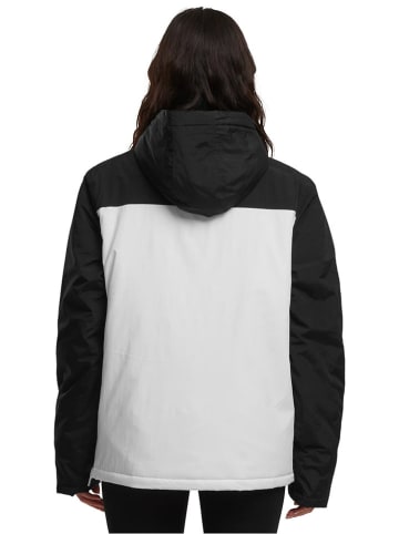 Urban Classics Winterjacke in Schwarz/ Weiß