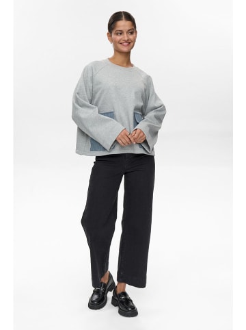 NÜMPH Sweatshirt "Zhelly" in Grau