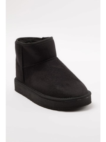 trendyol Boots in Schwarz