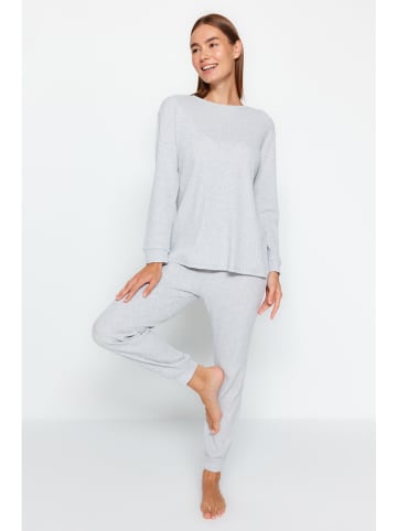 trendyol Pyjama in Hellgrau