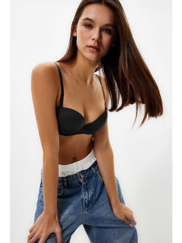 trendyol Biustonosz push-up w kolorze czarnym