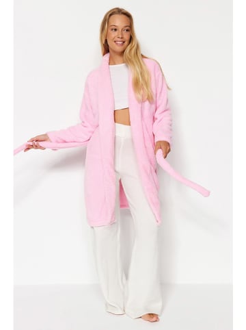 trendyol Bademantel in Rosa