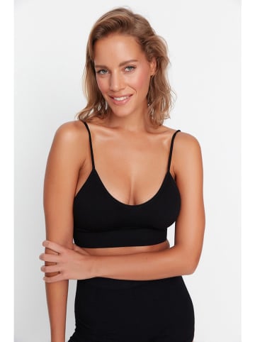 trendyol Top w kolorze czarnym