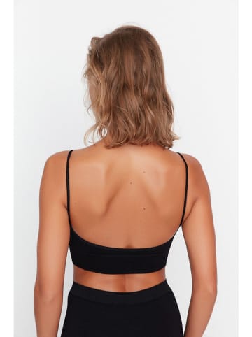 trendyol Top w kolorze czarnym