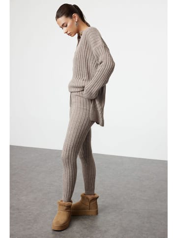 trendyol 2-delige outfit lichtbruin