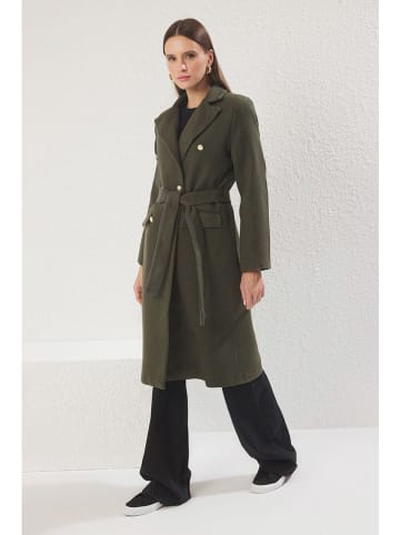 trendyol Wintermantel in Khaki