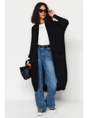 trendyol Cardigan in Schwarz