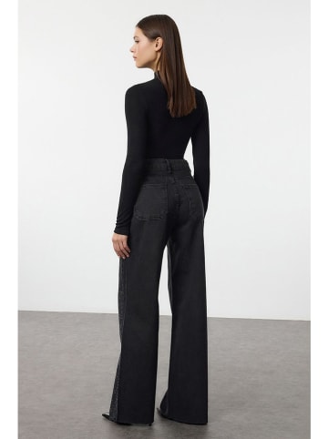 trendyol Jeans - Comfort fit - in Schwarz