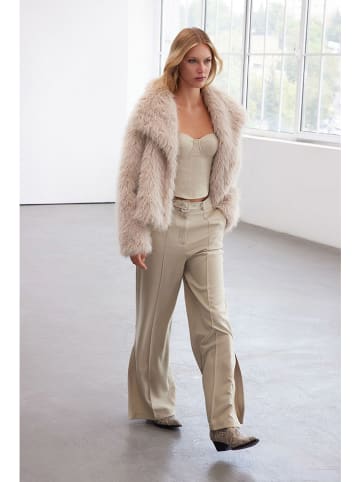 trendyol Tussenjas beige