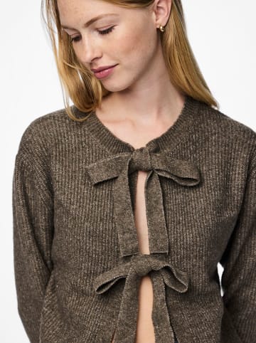 Pieces Cardigan "Pcsilly" in Braun