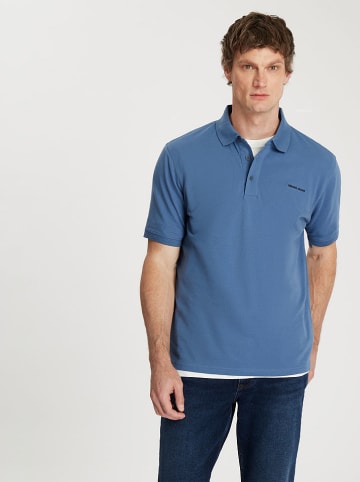 Cross Jeans Koszulka polo w kolorze niebieskim