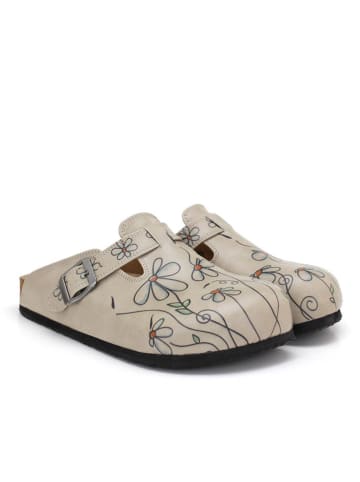 Calceo Clogs in Beige