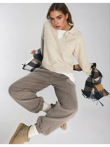 Monki Pullover in Creme
