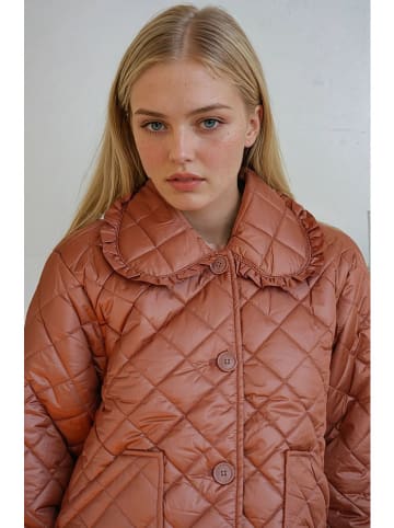 Monki Steppjacke in Cognac
