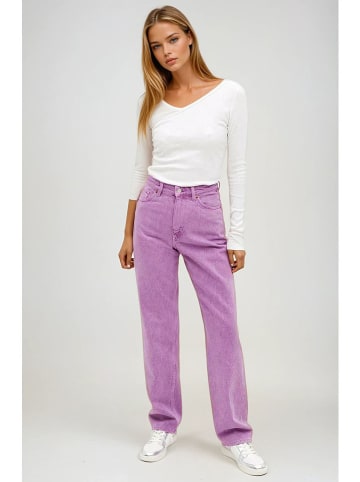 Monki Dżinsy - Comfort fit - w kolorze fioletowym
