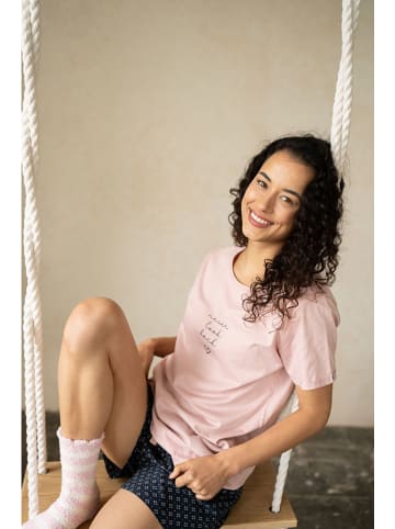 by Louise Pyjama-Oberteil in Rosa