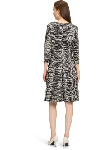 Vera Mont Kleid in Schwarz