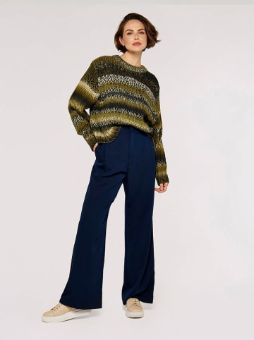 Apricot Pullover in Dunkelgrün