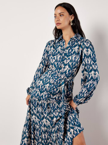 Apricot Kleid in Blau/ Weiß