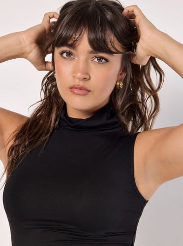 Apricot Top in Schwarz