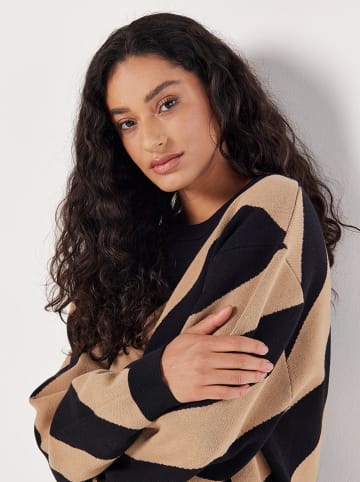 Apricot Pullover in Hellbraun/ Schwarz