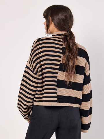 Apricot Pullover in Hellbraun/ Schwarz