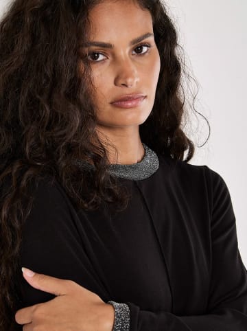 Apricot Longsleeve in Schwarz