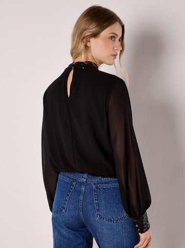 Apricot Blouse zwart