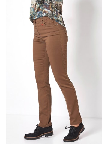 Relaxed by TONI Hose in Camel
