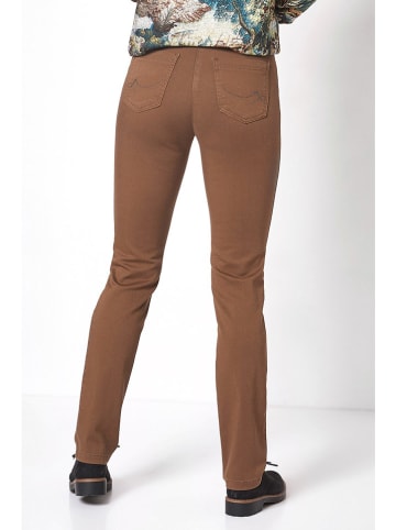 Relaxed by TONI Hose in Camel