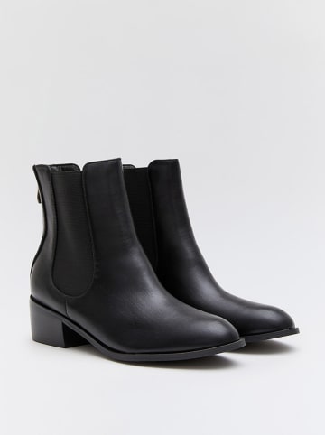 Bellucci Boots in Schwarz