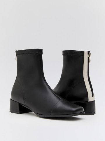 Bellucci Boots in Schwarz/ Weiß