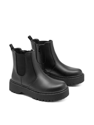C'M Chelsea-Boots in Schwarz