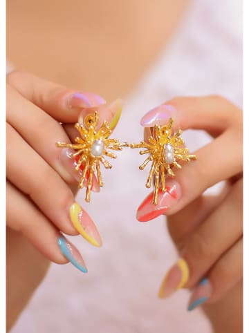 Pierres delicates Pozłacane kolczyki-wkrętki z perłami