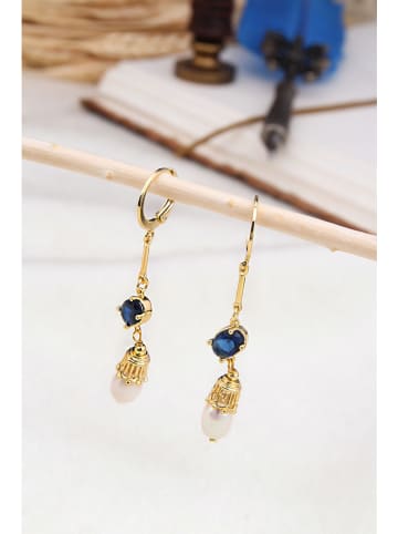 Pierres delicates Vergulde oorhangers met edelstenen