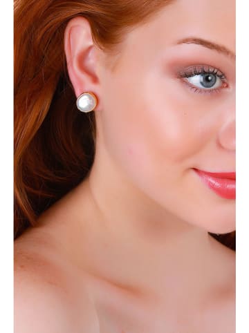 Pierres delicates Pozłacane kolczyki-wkrętki z masą perłową