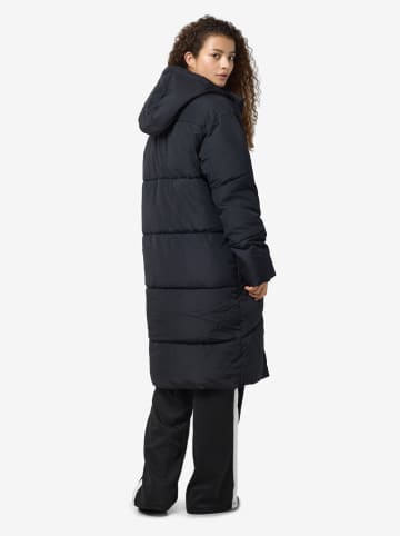 Noisy may Płaszcz zimowy w kolorze czarnym