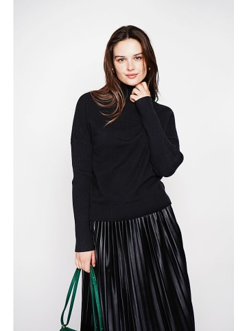 C& Jo Pullover in Schwarz