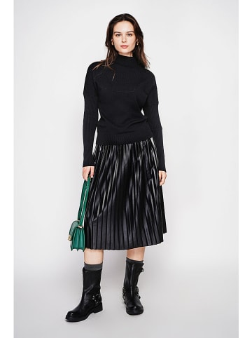 C& Jo Pullover in Schwarz