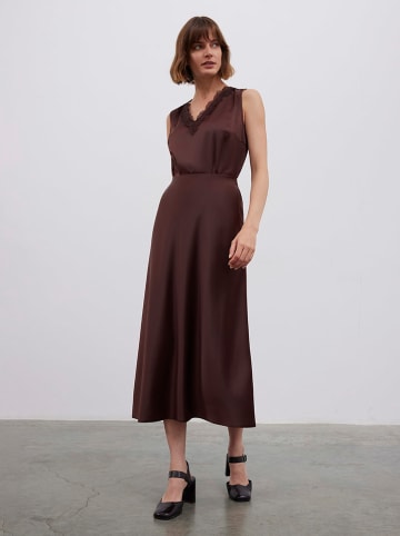 BGN Rok bruin